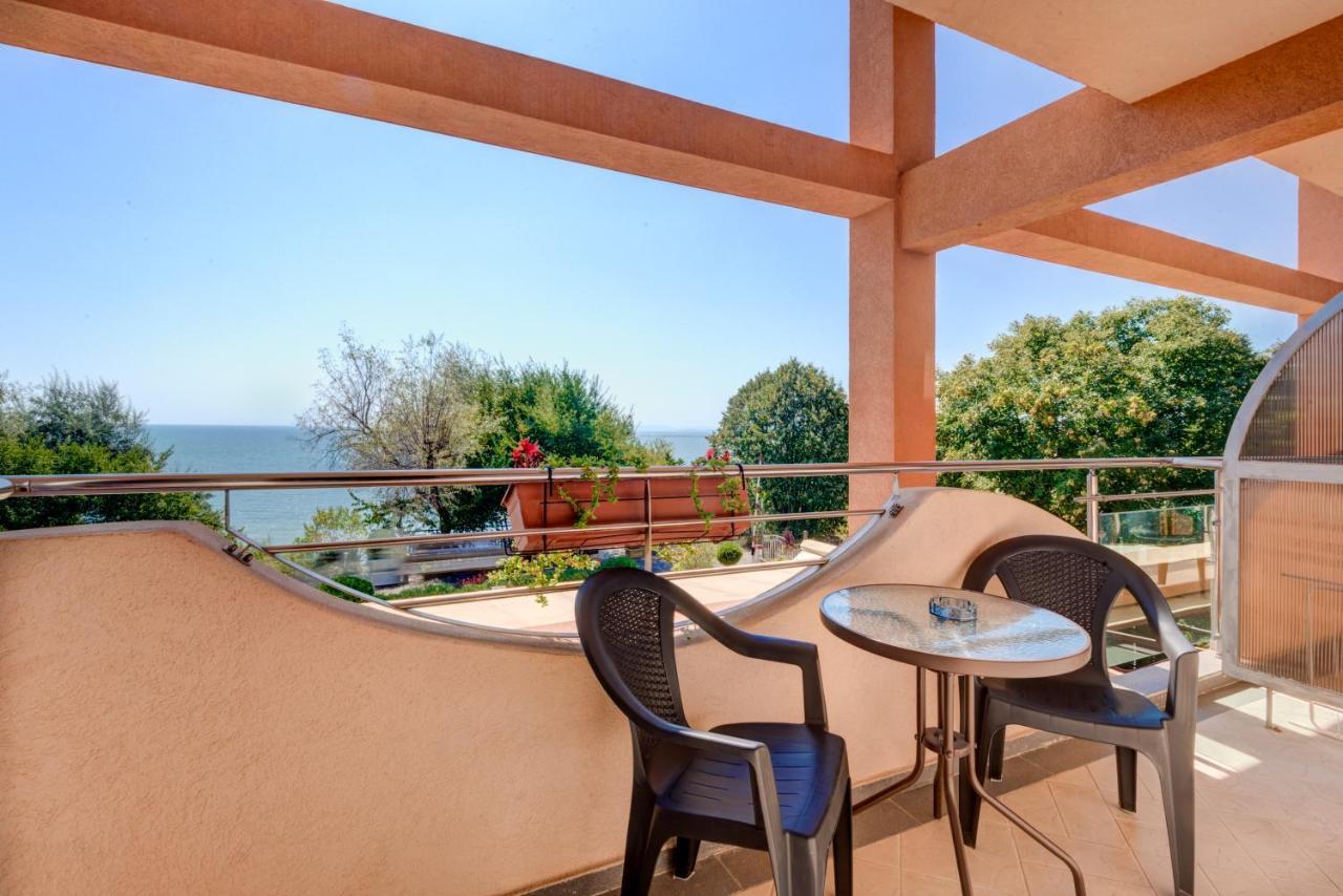 Hotel Capri Nesebar Luaran gambar